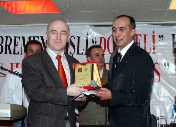 1278345371-SisliYardimGsBremen-14