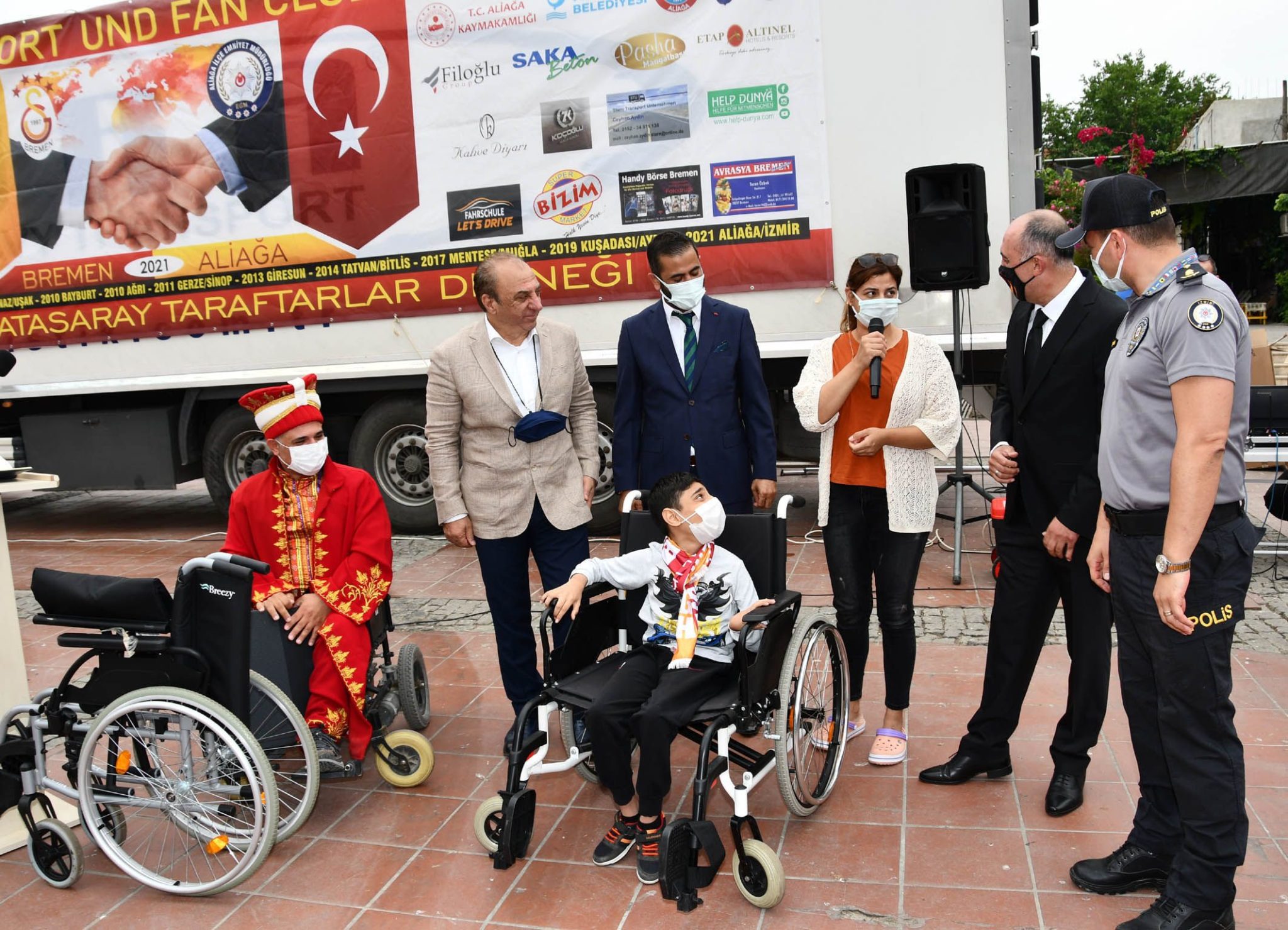 Bremen’den uzanan Dost Eli İznik’e ulaştı