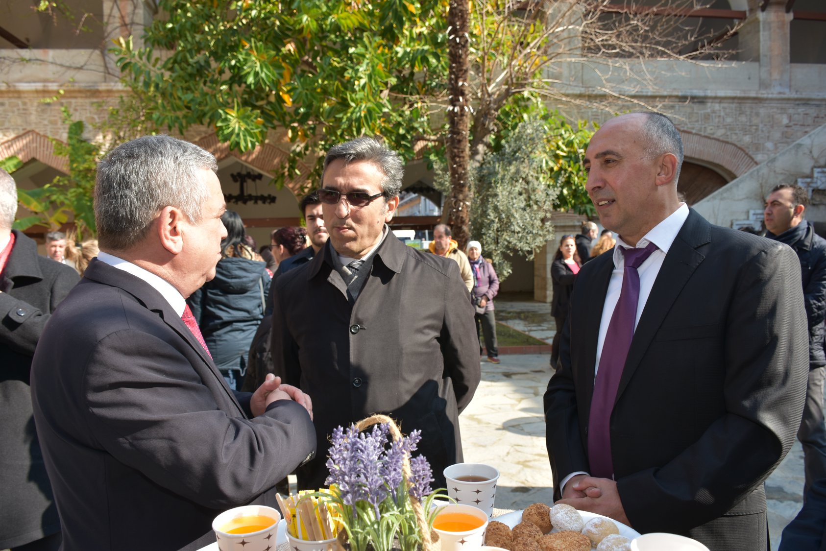 4251317153-Kusadasiyardim-Bremen-13